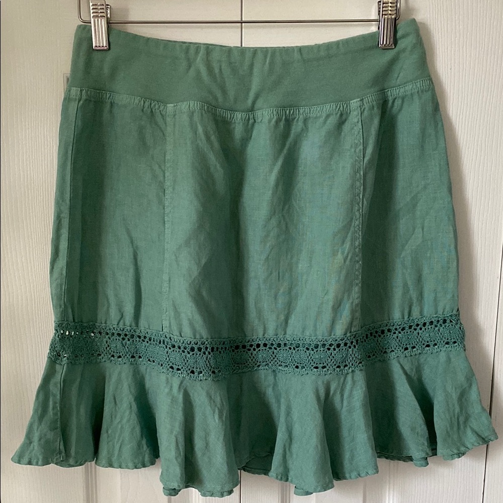 Linen skirt ruffle bottom crochet lace insert pull on trumpet style Size M